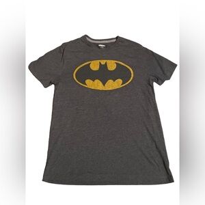 NEW old navy women’s BATMAN 🦇 tee shirt